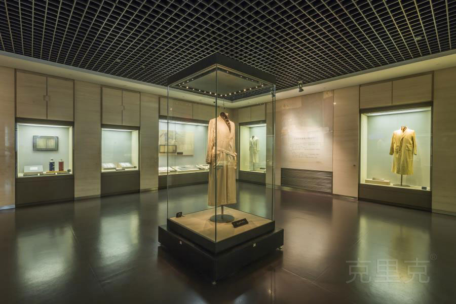 韶山毛澤東同志遺物紀念館獨立式博物館玻璃陳列展柜 韶山毛澤東同志遺物紀念館獨立式博物館玻璃陳列展柜